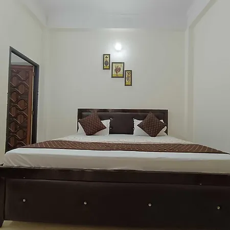 Hotel O Home The Ramam Homestay Ayodhya Exterior photo